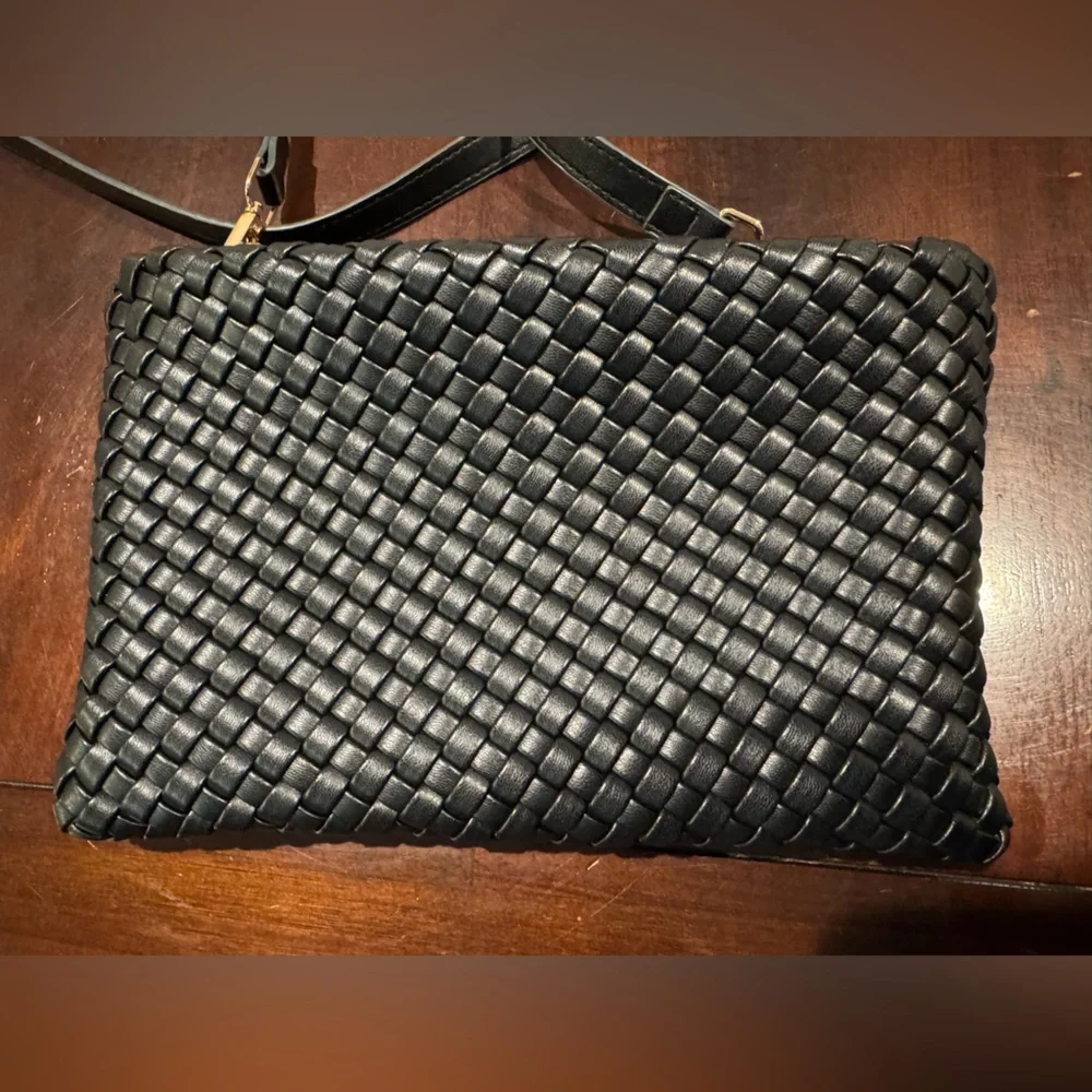 Melie Bianco Black Woven Clutch by Anthropologie - Picture 4 of 7